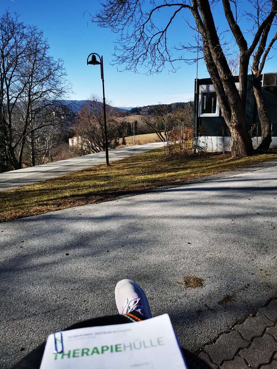 seilbandigerin's tweet photo. Wundervollen und
sonnigen Freitag nachmittag
ihr lieben.
Bisschen Sonne tanken bevor
zum nächsten Punkt geht 🤗
Knuddel euer
#Seilchen https://t.co/20cUcmlYSS