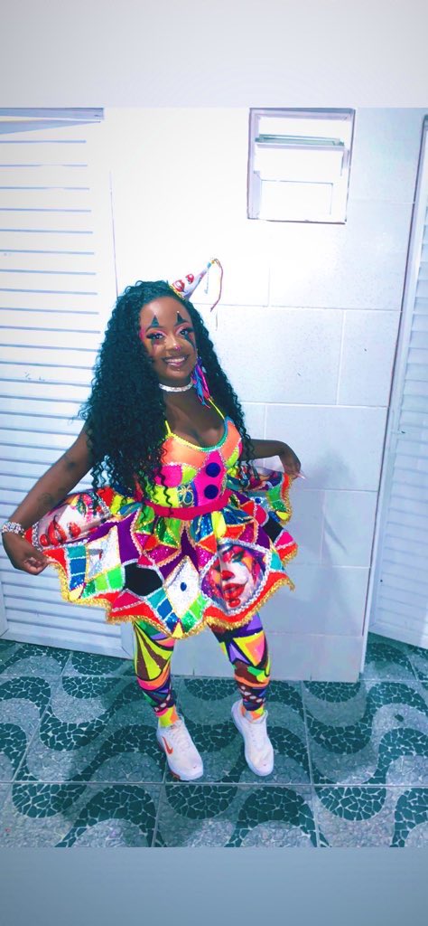 MeninasDPoder21's tweet photo. Show de cores e nois mesmo tá amor 😘🤹🏼‍♀️🎪🔥 https://t.co/UgbsBAqZJU