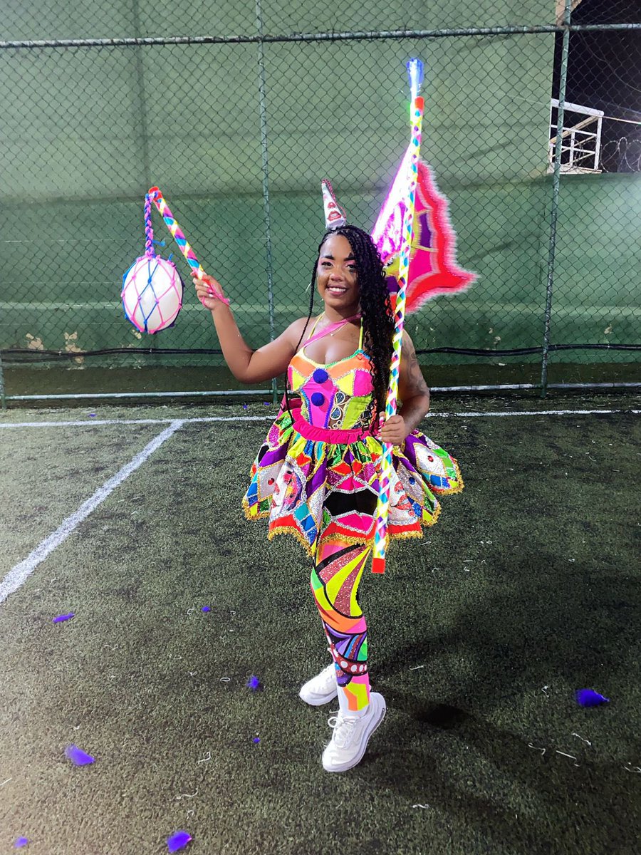 MeninasDPoder21's tweet photo. Show de cores e nois mesmo tá amor 😘🤹🏼‍♀️🎪🔥 https://t.co/UgbsBAqZJU