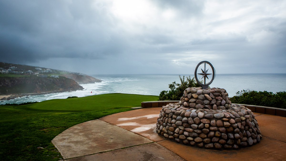PinnaclePEstate's tweet photo. Beautiful rain!
Rain is an indispensable element of nature's cycles. It effectively replenishes water supplies & provides indispensable nutrients for plants, including our award-winning golf course.
Have a great weekend!
#PinnaclePointEstate #AwardWinning #LiveTheLifeStyle https://t.co/c3nXJu7FKk