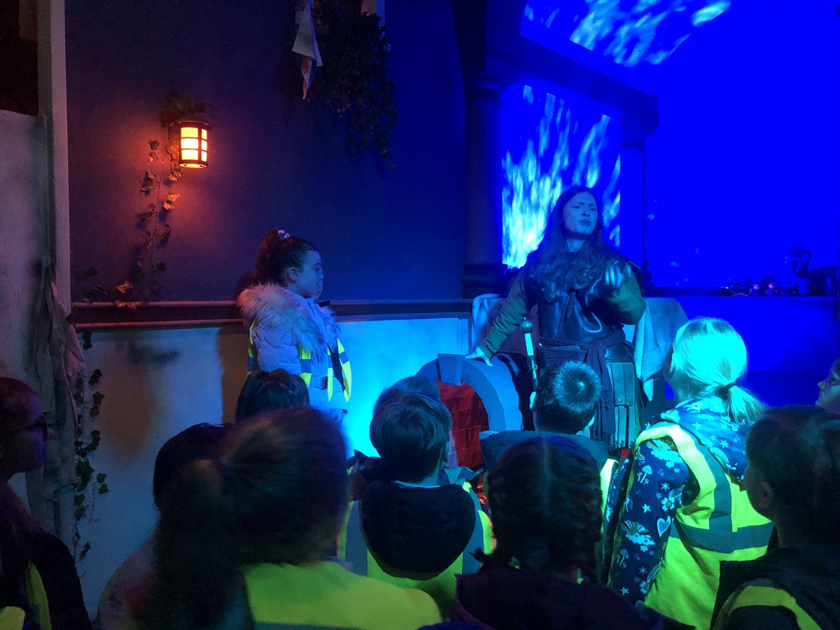 Class 3/4S tweet media