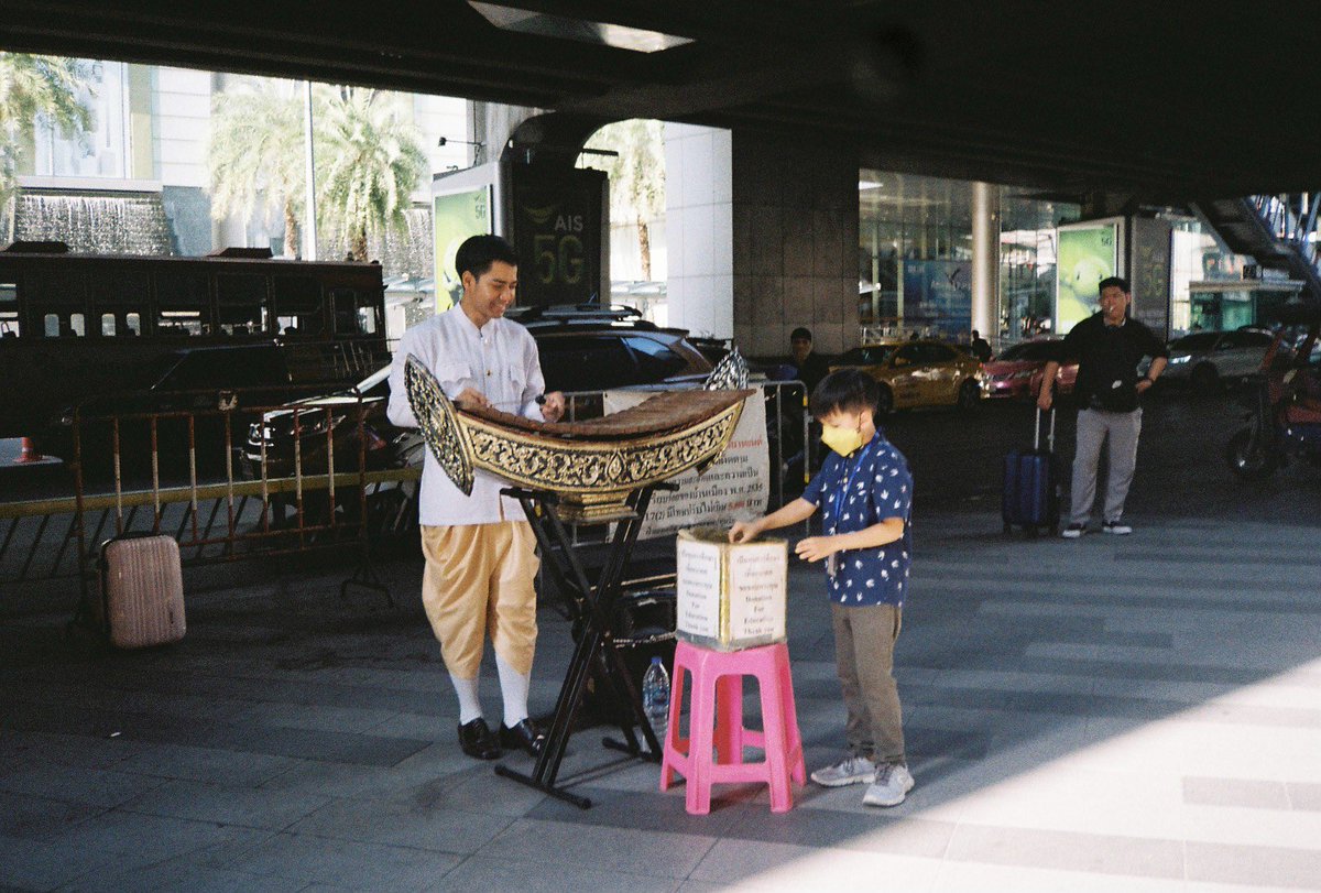 TayNewClownery's tweet photo. My Chiang Mai and Bangkok trip on film 🎞️
📷 #OlympusAF1Twin
🎞️ #KodakColorplus200 https://t.co/k2zxromVWh