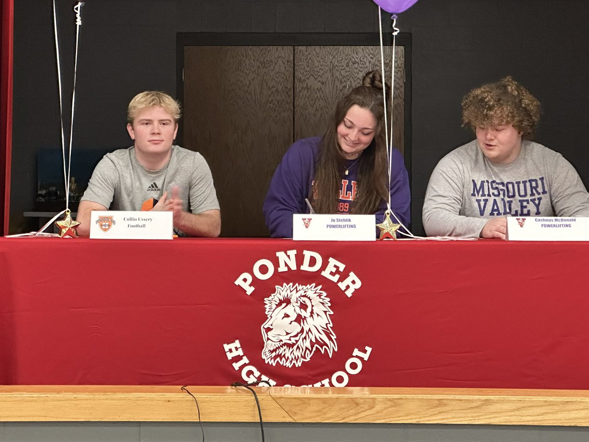 We had the opportunity to have another amazing Lion Football player sign.<a href="/Cmacu06/">Collin U</a> will be headed to <a href="/HendrixFootball/">#WeAreWarriors</a> This young man is the epitome of a leader both on and off the field! Go be GREAT CMAC! #FAM1LY <a href="/RussHeidiSLC/">Russ and Heidi Phillips🏈</a> <a href="/NotCoachBuck/">NotBuck NotBuchanan</a> <a href="/ponderisdlions/">Ponder ISD</a> <a href="/sports_drc/">DRC Sports</a> <a href="/JohnFields0/">John Fields</a>