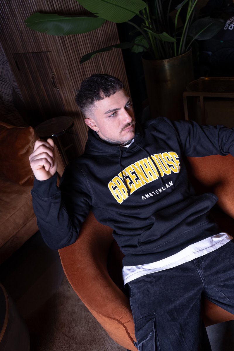 Have seen our latest hoodies?

greenhouseamsterdam.com
