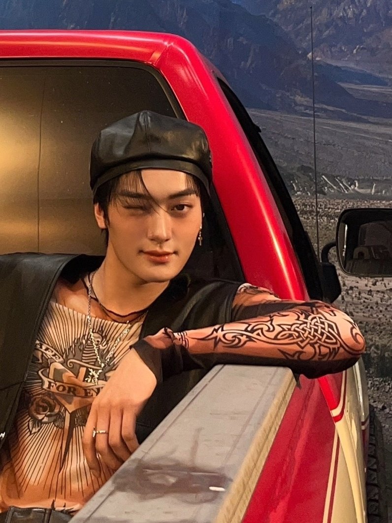 Wanna ride? 🤠 #태영 #TAEYOUNG