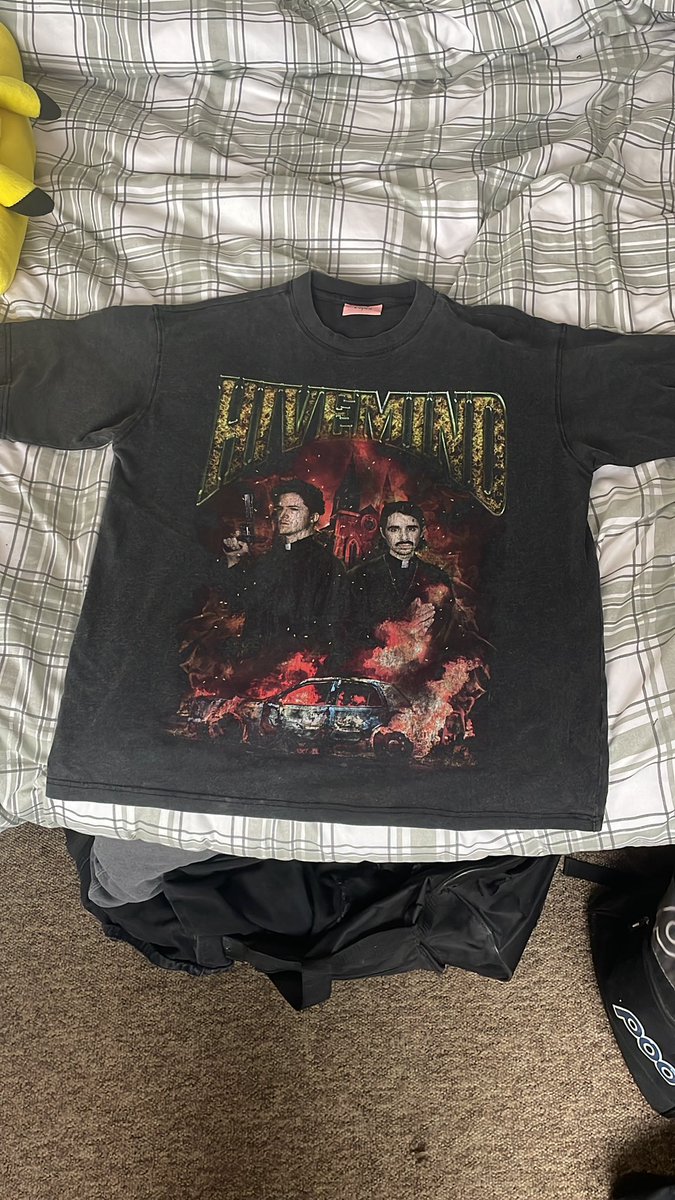 look what my gf got me for valentines <a href="/hivemindassoc/">Hivemind</a> <a href="/RileyJohnSavage/">riley from hivemind</a>