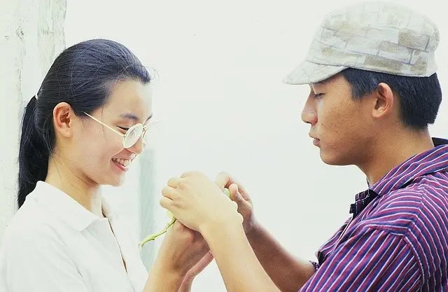 너드미 터지는 장만옥 너무 귀엽다…