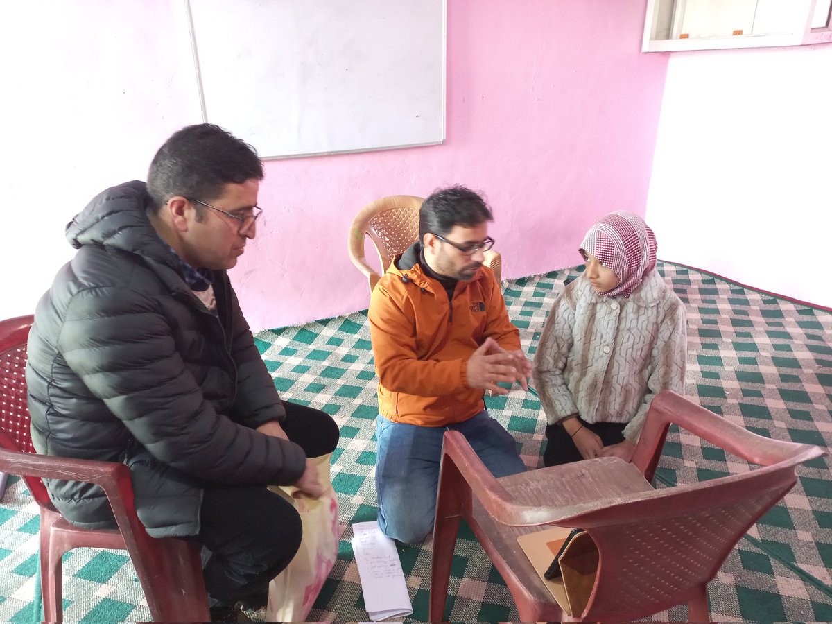 DIETbpr's tweet photo. DIET Bpr organized a review  session aimed at conducting field trials and providing examplers of Holistic Progress Card(HPC) Under the able guidance of Chief Edu officer Mr M Amin Beigh across various schools in the district
@dcbandipora @indranibhaduri @jkscert_jmu https://t.co/7cdsjdPg6h