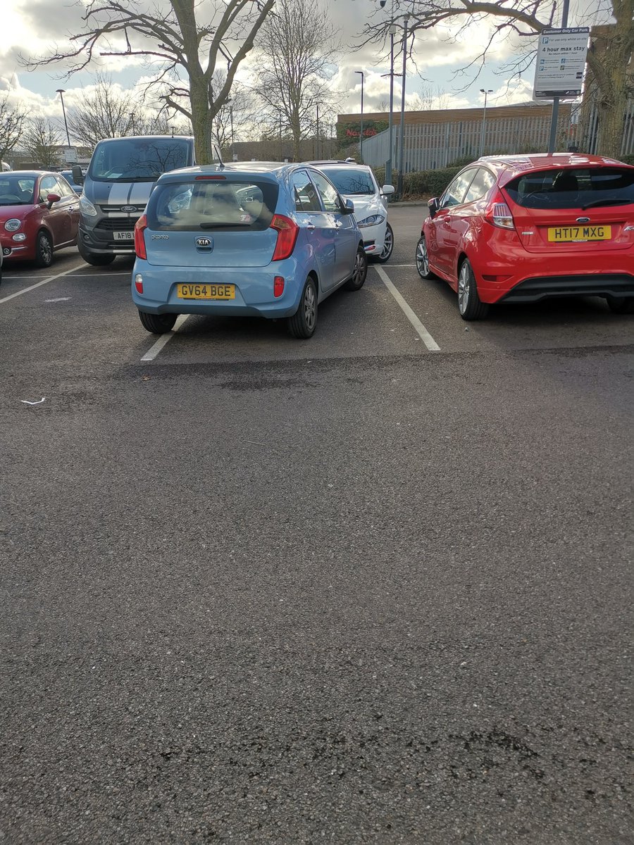 LintonAndy's tweet photo. @YPLAC Cambridge classic parking technique https://t.co/PN3HCa7xIO