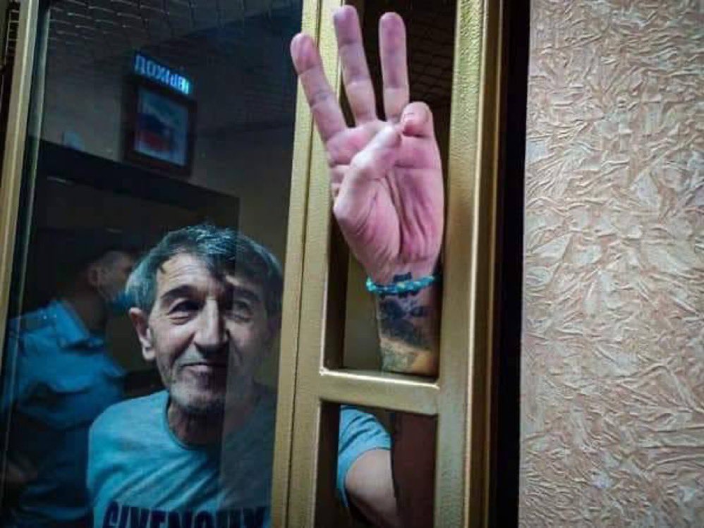 eurovanya's tweet photo. please follow @crimeaplatform @zudiyeva about crimean political prisoners in russian prisons that are not getting big amount of coverage and face inhumane treatment and torture https://t.co/gcZhxaUG6m