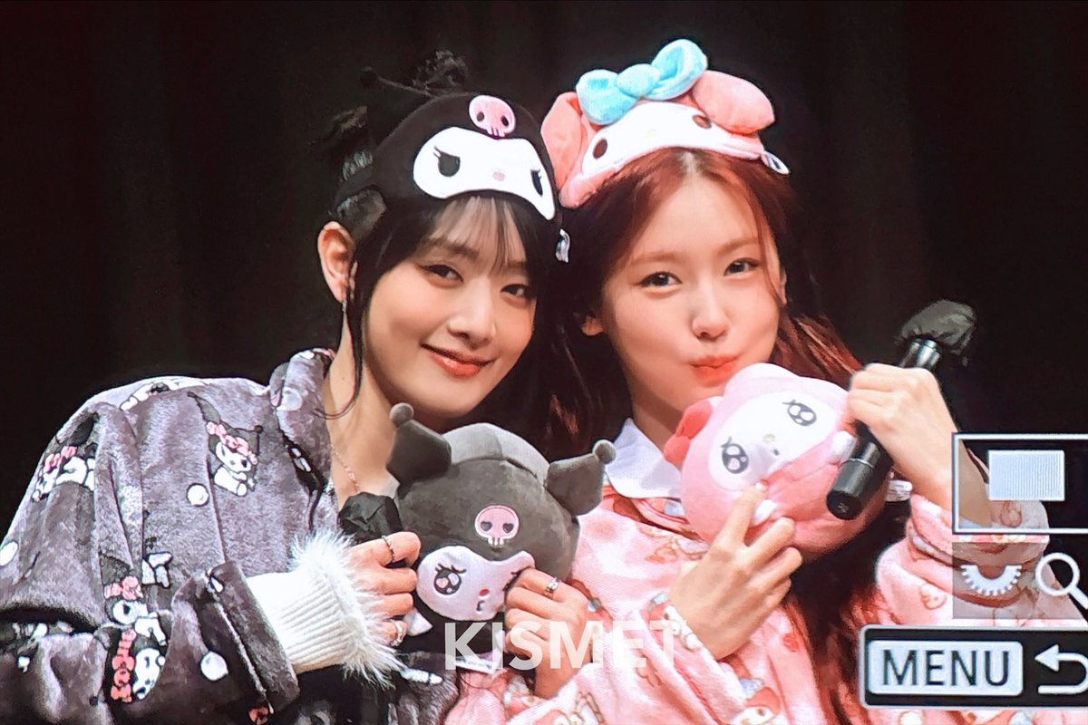KISMET_MN's tweet photo. 240216 댕댕이자매 6주년 축하해🥰
(feat. 댕댕이 우기🐶)
#여자아이들 #아이들 #민니 #MINNIE #GIDLE https://t.co/TLqwWjkpCB