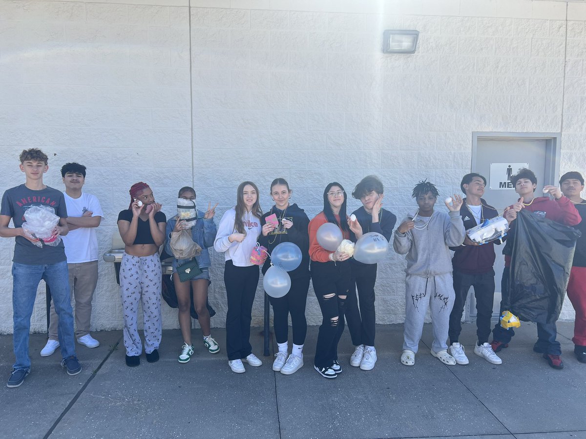 lauren burt tweet media
