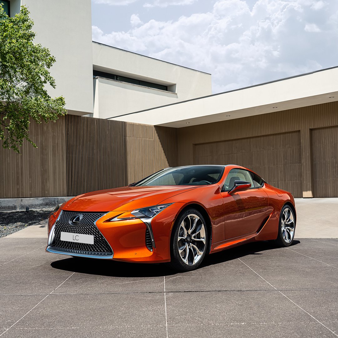 Güneş kadar göz alıcı! Sofistike güzelliği, üstün V8 benzinli motoru ve 457 beygir gücüyle gözler hep, Lexus LC'de.

#Lexus #LexusLC #ExperienceAmazing