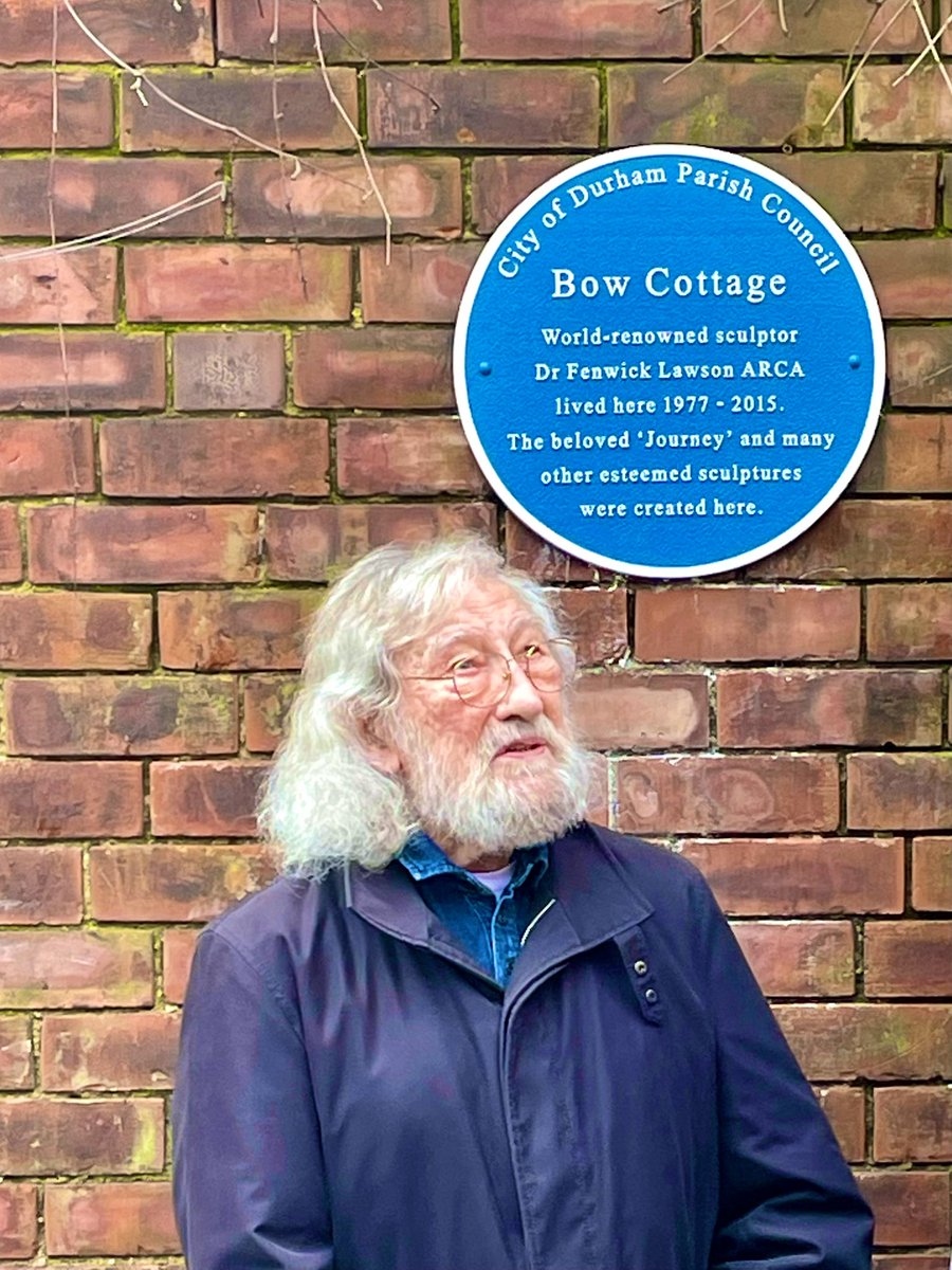 A joy this morning to celebrate this new blue plaque erected on Bow Cottage where sculptor, Fenwick Lawson, lived & created The Journey & many other remarkable works. Fenwick is a @StChadsDurham honorary fellow: an honour to host the reception in College afterwards.