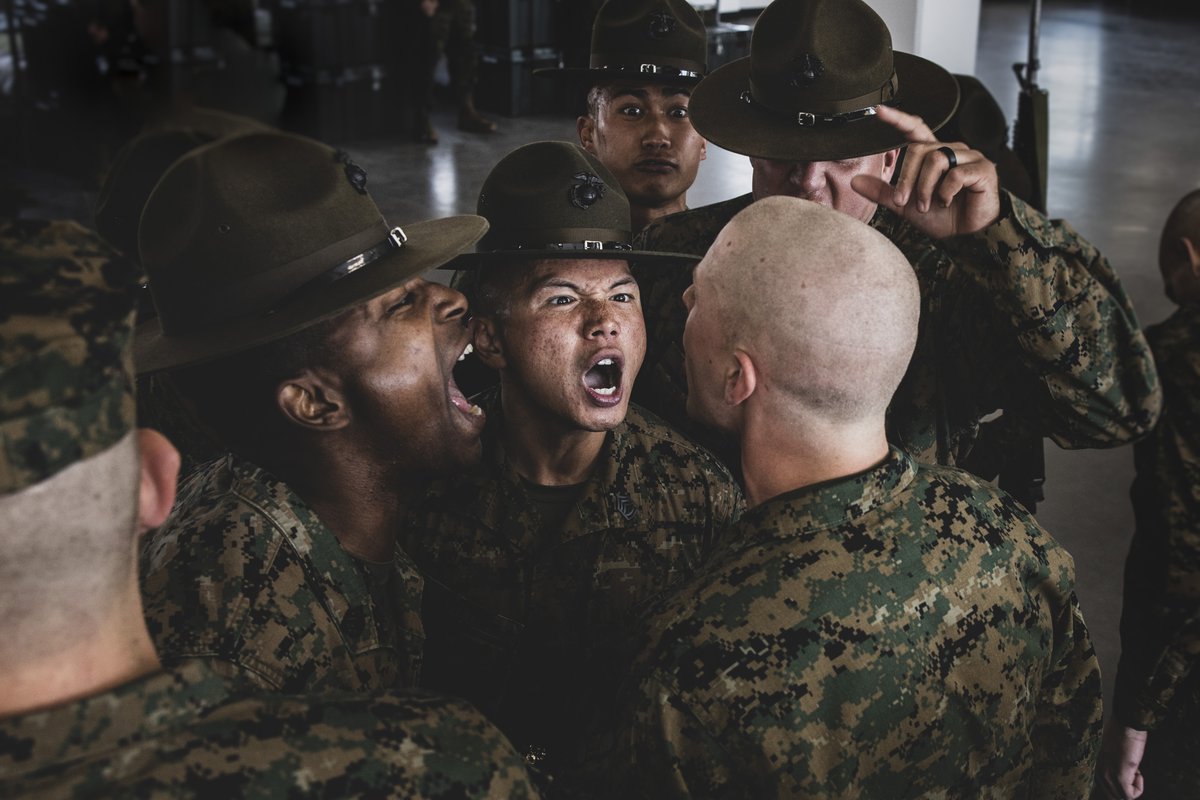 USMC's tweet photo. #MarineCorps recruits with Mike Company, 3rd Recruit Training Battalion, are inspected during a Senior Drill Instructor (SDI) inspection at @MCRD_SD, Feb. 8. 

The SDI Inspection is the first of several inspections recruits undergo throughout their training at MCRD San Diego. https://t.co/EgZ6qoObde