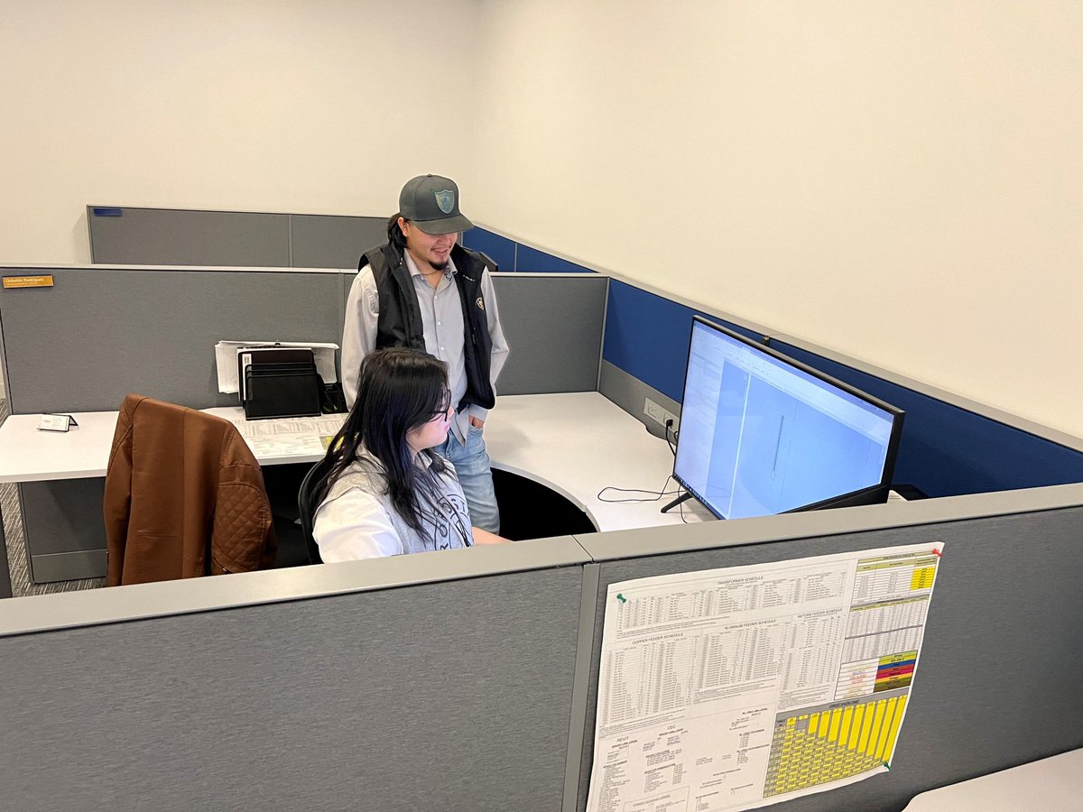 CEC_Facilities's tweet photo. Check out these photos of our vibrant Virtual Design and Construction (VDC) team mentoring the next generation of engineering and architecture interns from Dubiski CTE High School. These interns are learning the ins and outs of designing electrical systems in 3D Revit design. https://t.co/ivBd4o6V5T