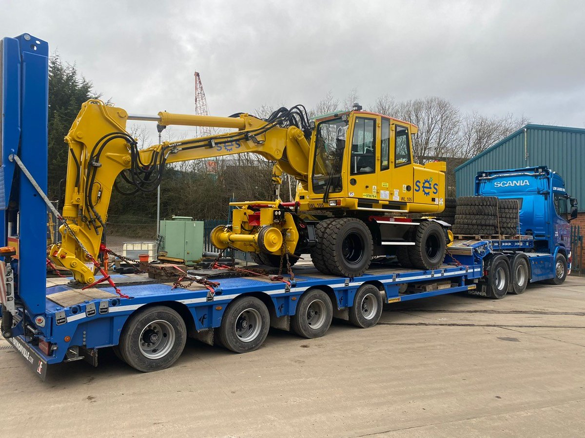 EPIndustriesUK's tweet image. Another machine fresh out of upgrade for @SpecEngServs. Atlas 1604zw upgraded to RIS-1530-PLT Iss 6.
#RailPlant #OnTrackPlant #SafetyFirst #Rail #Upgrades