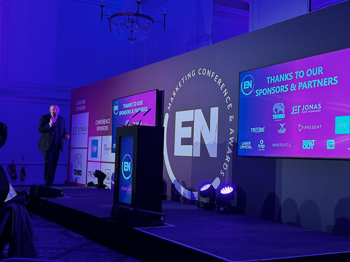 Immersive AV tweet media