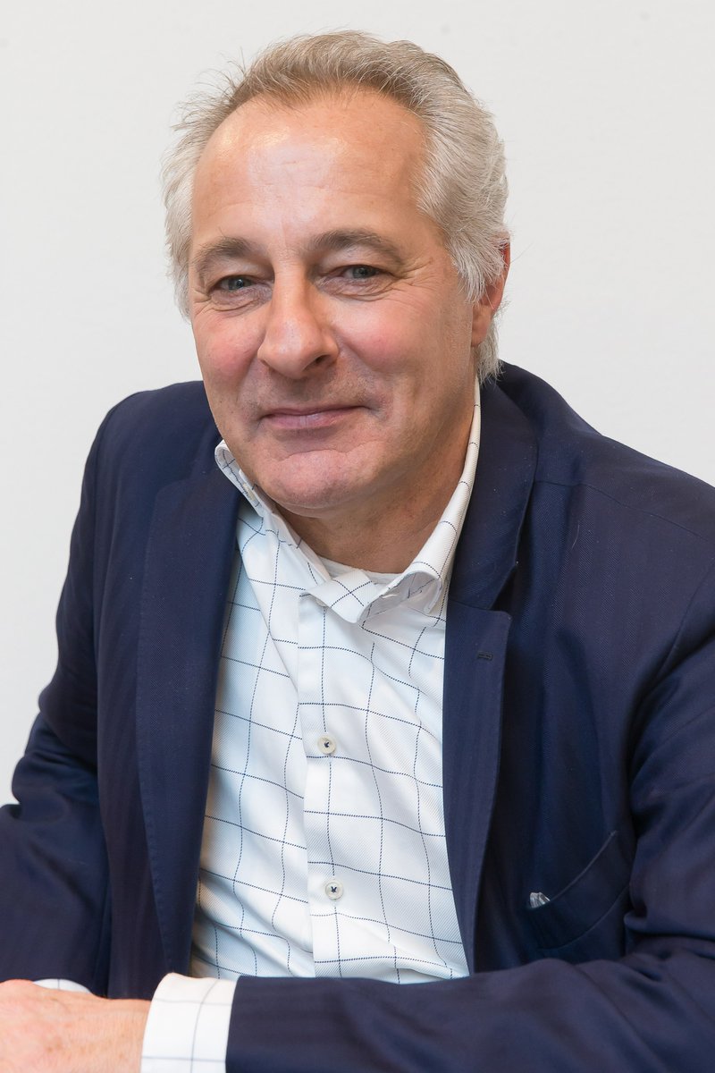 NLsportraad's tweet photo. Tom van “t Hek wordt de nieuwe voorzitter van de
@NLsportraad. Dat heeft de ministerraad vandaag besloten. Lees hier het persbericht⤵️ https://t.co/dml8x6eGMg https://t.co/jND7G5DpRq