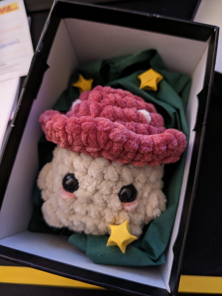 Dieser kleine Shroomy hat vor einigen Tagen seine Reise auf sich genommen ✨

Du möchtest auch so einen von mir bekommen?
Dann schau doch mal auf meinem Ko-Fi vorbei!

🍄 ko-fi.com/shironiarts 🍄