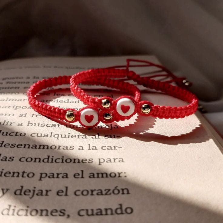 kskbelesdelunaa's tweet image. cuando hablo de pequeños detalles, hablo de esto