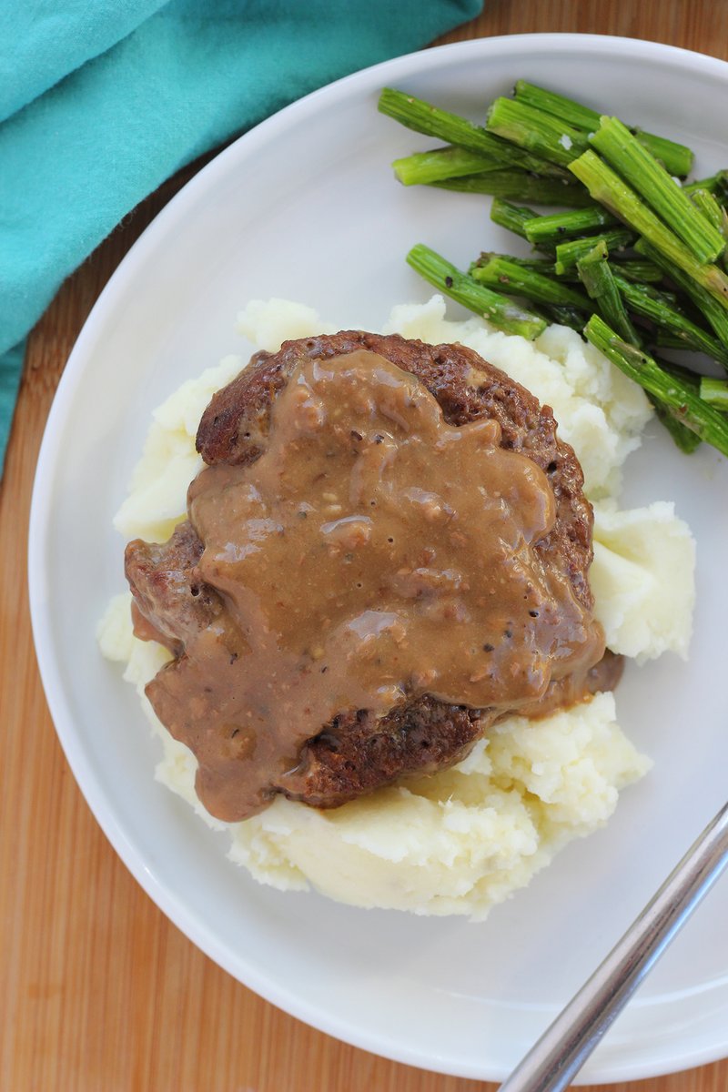 Just transformed my Crock-Pot into a gourmet train with my latest Salisbury Steak recipe. It's like a first-class ticket to Flavortown, but in slow motion. onesweetappetite.com/salisbury-stea…
