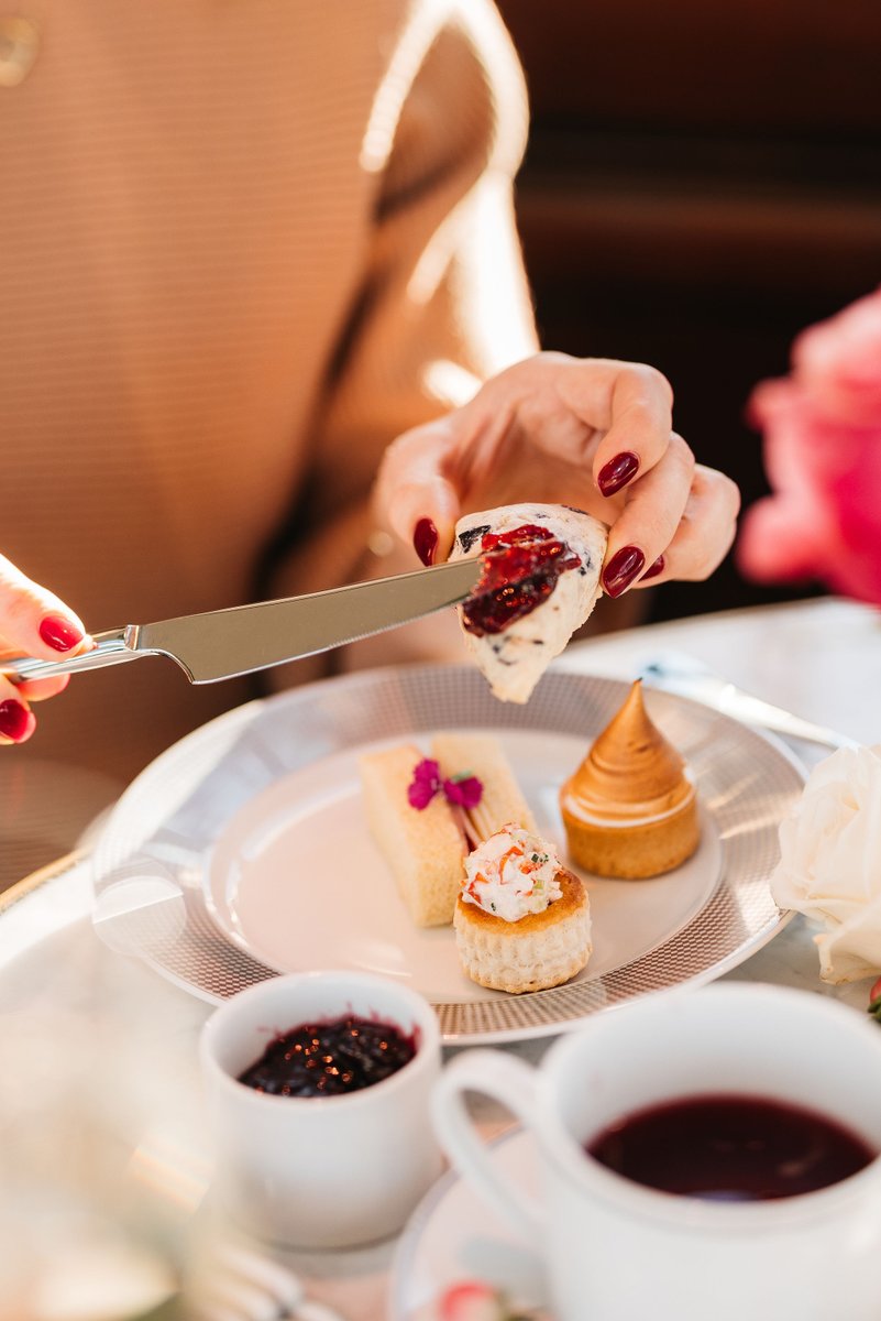 HarwoodDistrict's tweet image. Join us for an enchanting Afternoon Tea Service at @hotelswexan.
Indulge in a selection of sweets, tea sandwiches, and seasonal scones while enjoying Dallas skyline views from the 20th floor.
Every Saturday &amp;amp; Sunday - 2PM – 4PM
#harwooddistrict #visitdallas #thingstodoindallas