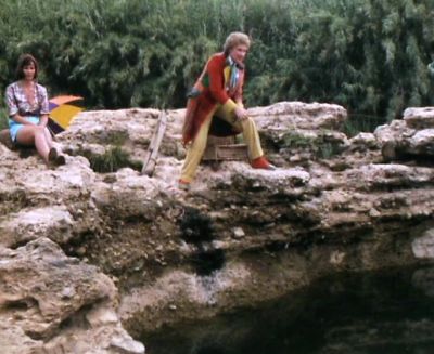 atruedrwhofan's tweet photo. #OTD 1985: The Second Doctor and Jamie teamed up with The Sixth Doctor and Peri to stop the Sontarans getting time technology in #DoctorWho #TheTwoDoctors Episode One https://t.co/AdfNN3aHNJ