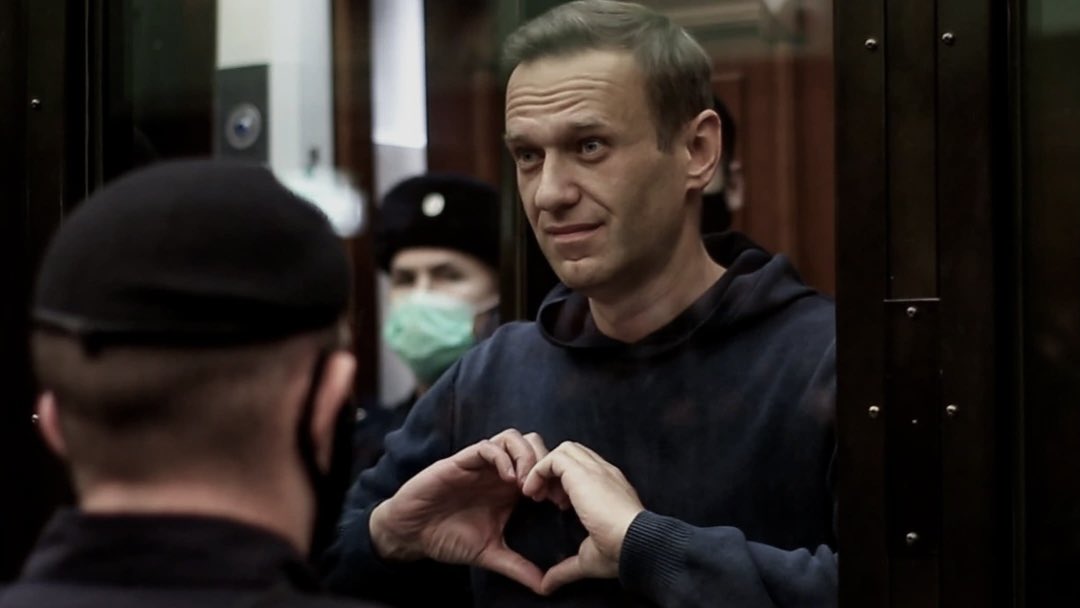 вспоминаю как Навальный сказал жене «пока, не грусти, все будет хорошо» и меня просто разъебывает
