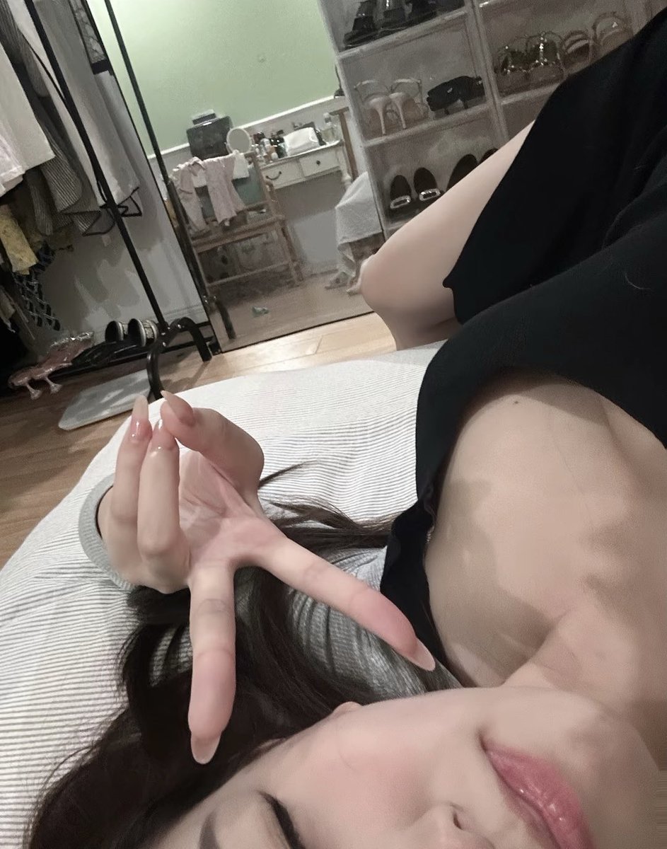 AkpaMickey's tweet photo. 如果理想太遥远，那就花点小钱把我先上了，在谈理想🥰  #淄博 https://t.co/yfg2z4Fz5e