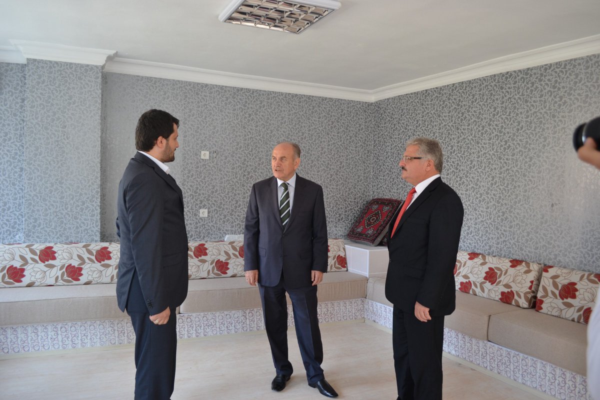 Merhum Kadir Topbaş Başkanımızla bir hatıramız. Paylaşmak istedim.
Bu vesileyle Merhum Başkanımızı yad ediyorum. 
<a href="/sykaraman/">Şakir Yücel Karaman</a> 
<a href="/MErgun_Turan/">M. Ergün TURAN</a> 
<a href="/ercsever/">Ercüment Sever 🇹🇷</a>