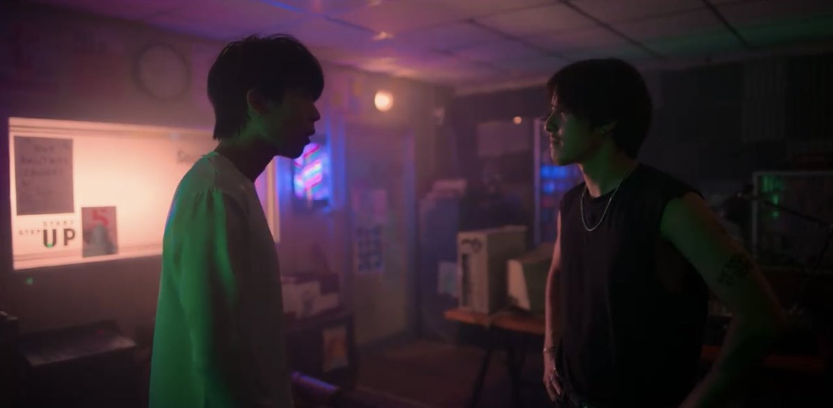 DaNuch01394855's tweet photo. ดูเรื่องนี้เพราะคุณ @kunchanuj 

ดูอยู่หลาย ep. จนสงสัยว่าดูผิดเรื่องเปล่า แต่ซีรี่ส์มันสนุกเลยดูต่อจนได้ยินเสียง

แค่เสียงในวิทยุก็จำ อ.อ้นได้ 555+ … เปิดตัว��ด้เท่ ไม่ผิดหวังเจงๆ ยังไง มันดูวายอยู่นะ 😁 เหลืออีก 2 ep. ไปดูต่อก่อน…

#ReadySetLove #เกมชนคนโสด #NetflixTH https://t.co/4TIMBMCYLQ