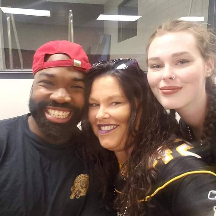 MrsJ03's tweet photo. @Ticats @Simoni_Lawrence We will miss you. #huddlesandheels #memories. #forever21 @Simoni_Lawrence @Ticats https://t.co/2xCJdAfLpG