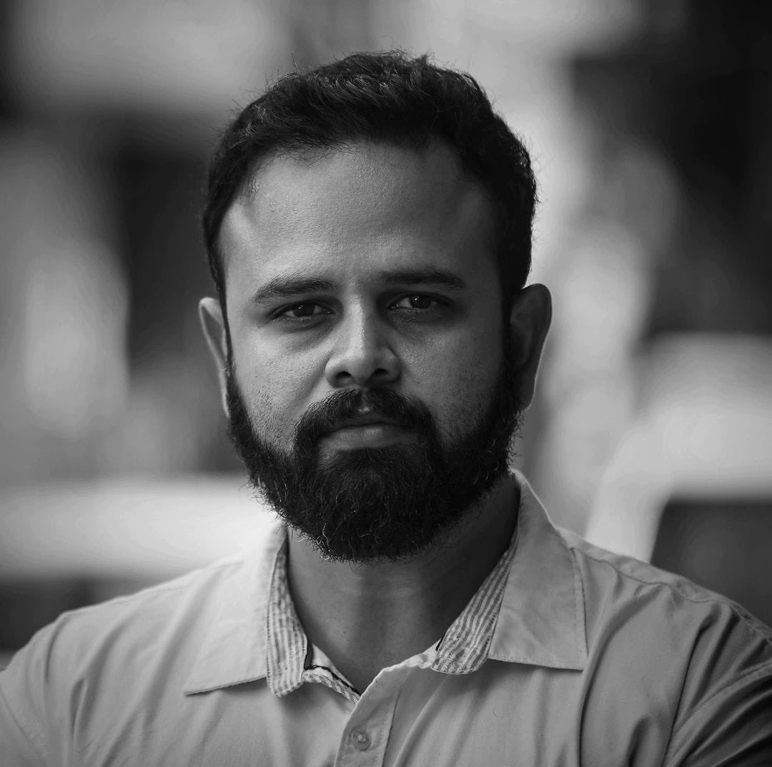 sabirjr17's tweet photo. Man is here to stay 💯🔥

Conceiving an experimental subject with minimal number of cast and delivering a hell of an experience to the audience,
 you beauty Mr. Rahul Sadasivan..!! 🙏🏼❤️ https://t.co/tbI7tEpF3R