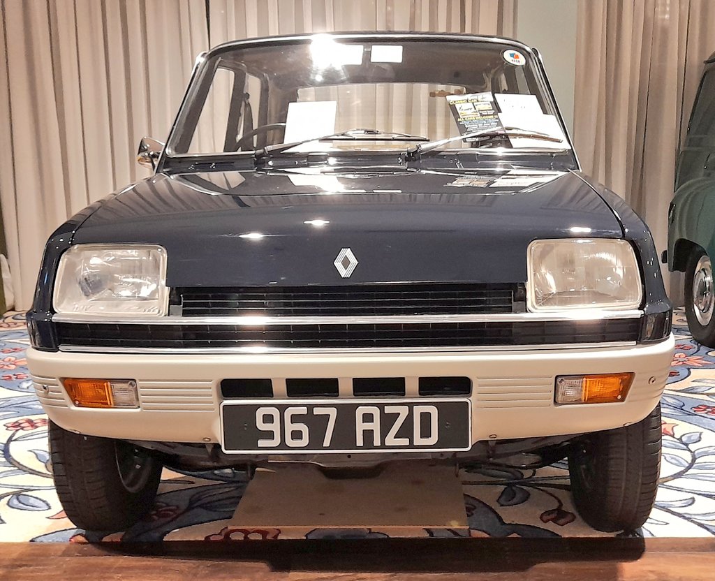 BulldogBDX's tweet photo. Ooh. Friday. #FrenchCarFriday #FrontEndFriday #FrontEndofAFrenchCarFriday #ClassicSportsCarShow24 #Renault5
#BecauseFrench #BDXclub https://t.co/wM52ej0Vv4