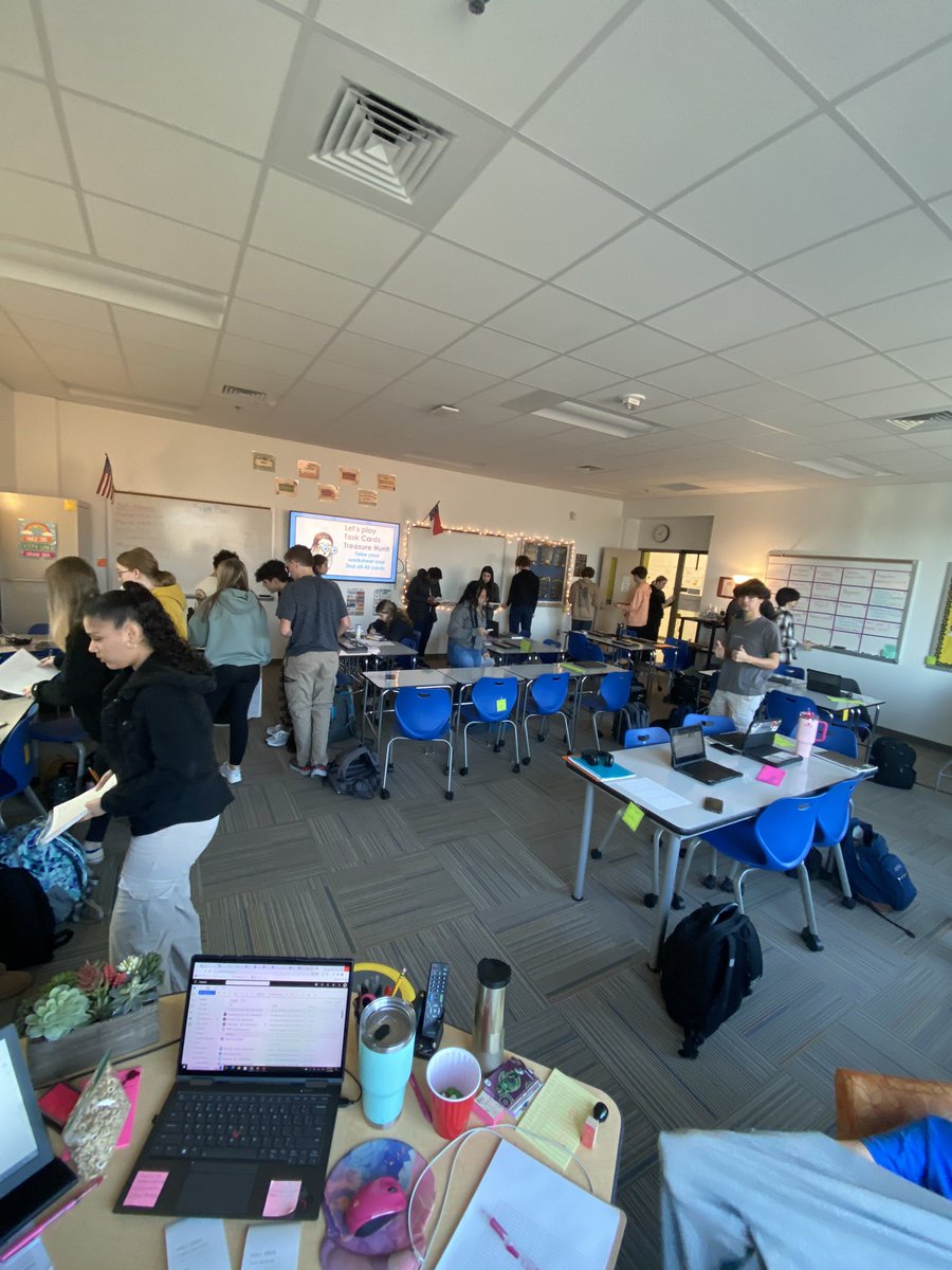 ignacia10's tweet photo. Who says learning Spanish can’t be fun? Students are up and moving, looking for task cards around the classroom and learning. https://t.co/6Lmm2Yqydn