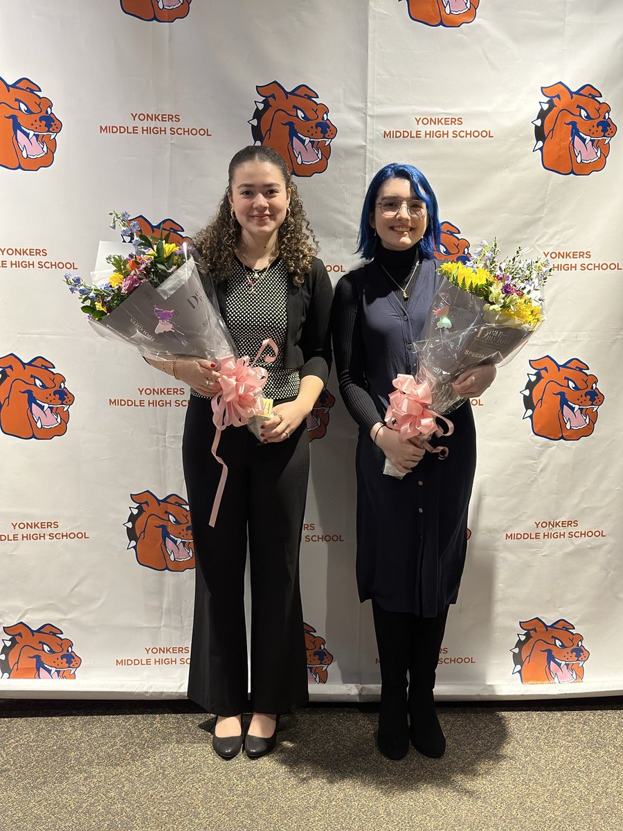 Congratulations to the @YonkersSchools⁩ Class of 2024 ⁦@YonkersMHS⁩ Valedictorian Katie & Salutatorian Penelope! A great achievement & well deserved honor! ⁦@DrS_Hattar⁩ ⁦⁦@RcollinsJudon⁩