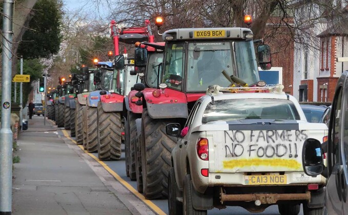 FarmersGuardian's tweet photo. There is growing frustration among #farmers in #Wales, but the @WelshGovernment Rural Affairs Minister Lesley Griffiths insists the Sustainable Farming Scheme will not undermine #food security🚜
@NFUCymru
@WGRural
@AbiReader
#farmingprotest
Read here 👇
https://t.co/pr1v1QfYt8 https://t.co/caVPbYMi0P