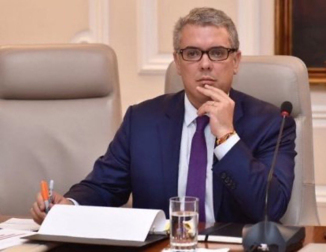 Tolaymaruja's tweet image. De @presteaver 

¿Si hay Venus de Milo, también habrá Venus de Chocolisto?