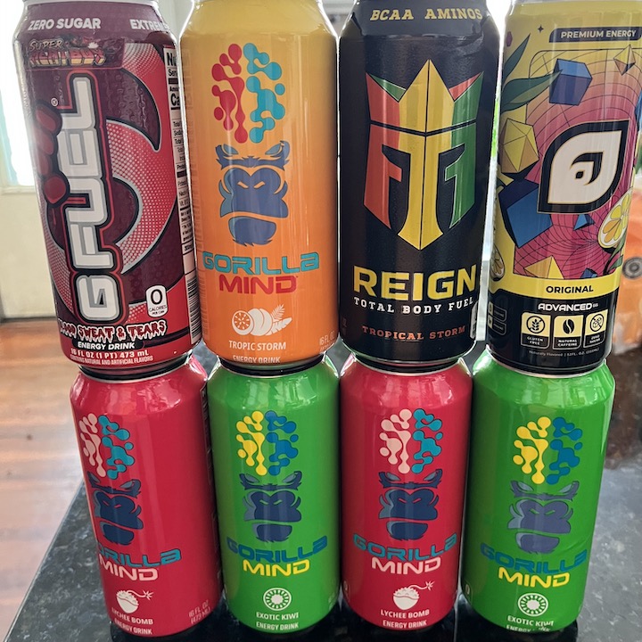 CaffeineMan1's tweet photo. Big shout out and thank you to @energydrinkjosh for his latest box. I havent been able to find the Lychee bomb and who doesnt like some Gorilla Mind. He knows I love that GFuel too!
#energydrinks #caffeine #ThanksJosh https://t.co/dqCVVnIJtV