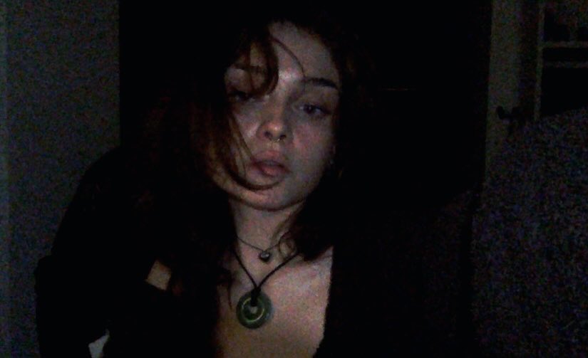 moonbabi3's tweet photo. that apple photo booth glow https://t.co/2AeEC4DeFX