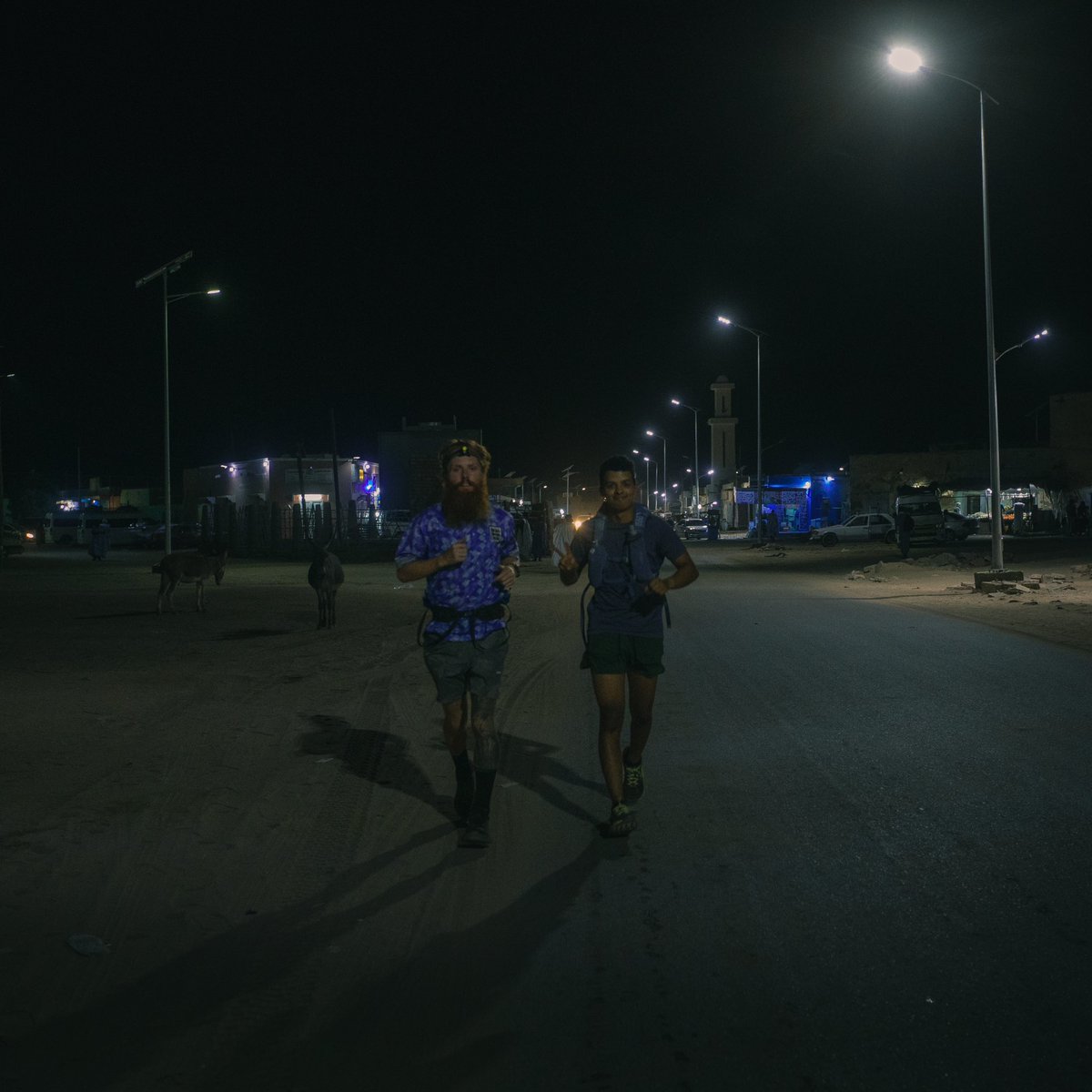 hardestgeezer's tweet photo. #ProjectAfrica Day 300/301: 63.7km/66.9km

Total raised for charity: £180,461
Days left until finish: 51

Switched to night shifts now to swerve the brutal Sahara daytime conditions. Always have enjoyed running at night. Me, my thoughts & total darkness. Very peaceful. 13,085km down🫡