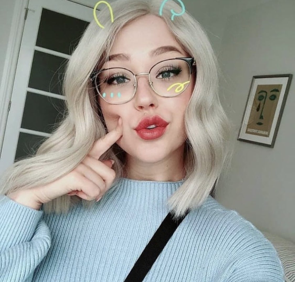Stellasmit180's tweet photo. Happy weekend y’all I’m still available for hookup and fun’s I’m doing promo on my price this weekend for 5 people to text me 💦🌚❤️ https://t.co/YTmvVd4L0K