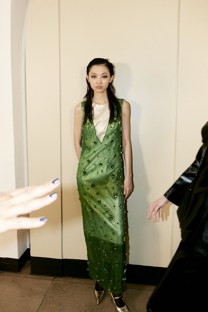 LondonFashionWk's tweet photo. Candid model moments snapped behind-the-scenes at @BoraAksuStudio, @PaulCostelloeUK, @huishanzhang and 2023/24 NEWGEN recipients #MashaPopova, #SinéadODwyer and #CHETLO at #LondonFashionWeek February 2024 presented by 1664 Blanc. https://t.co/6cdvivDtTj