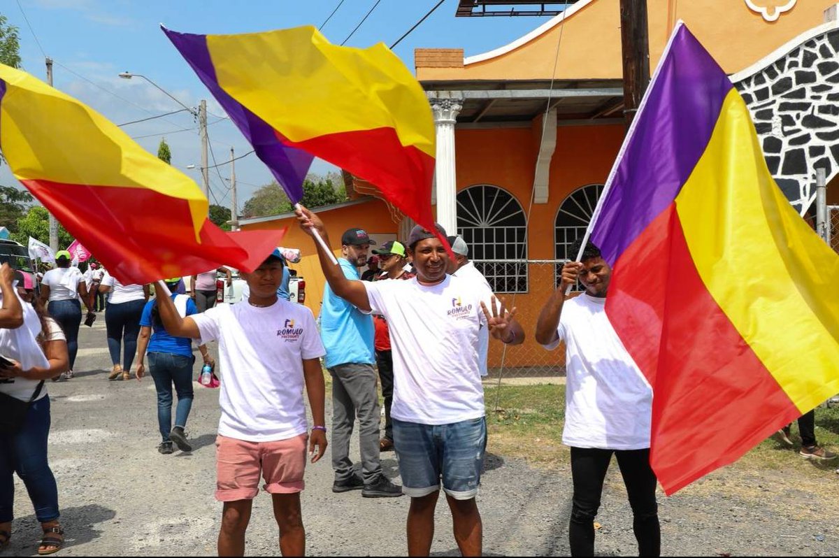 panamenistas's tweet photo. Ayer estuvimos en Chame en una gran caminata con @romuloroux &amp; @blandonjose este distrito tiene un gran potencial, gente buena, noble y trabajadoea. Nuestra alianza tiene un plan para generar empleo a través del turismo. Vamos a cumplirles.

#LoBuenoViene #Vota4 #Romulo #Blandon https://t.co/XMViPgBUWU