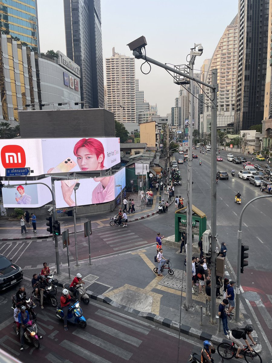 PINK_Thunyaporn's tweet photo. 💚💚💚 @BamBam1A 

#RedmiNote13SeriesXBamBam
#RedmiNote13SeriesLaunch    
#RedmiNote13Series 
#โดดเด่นในทุกช็อต https://t.co/AtgRJHSd9U