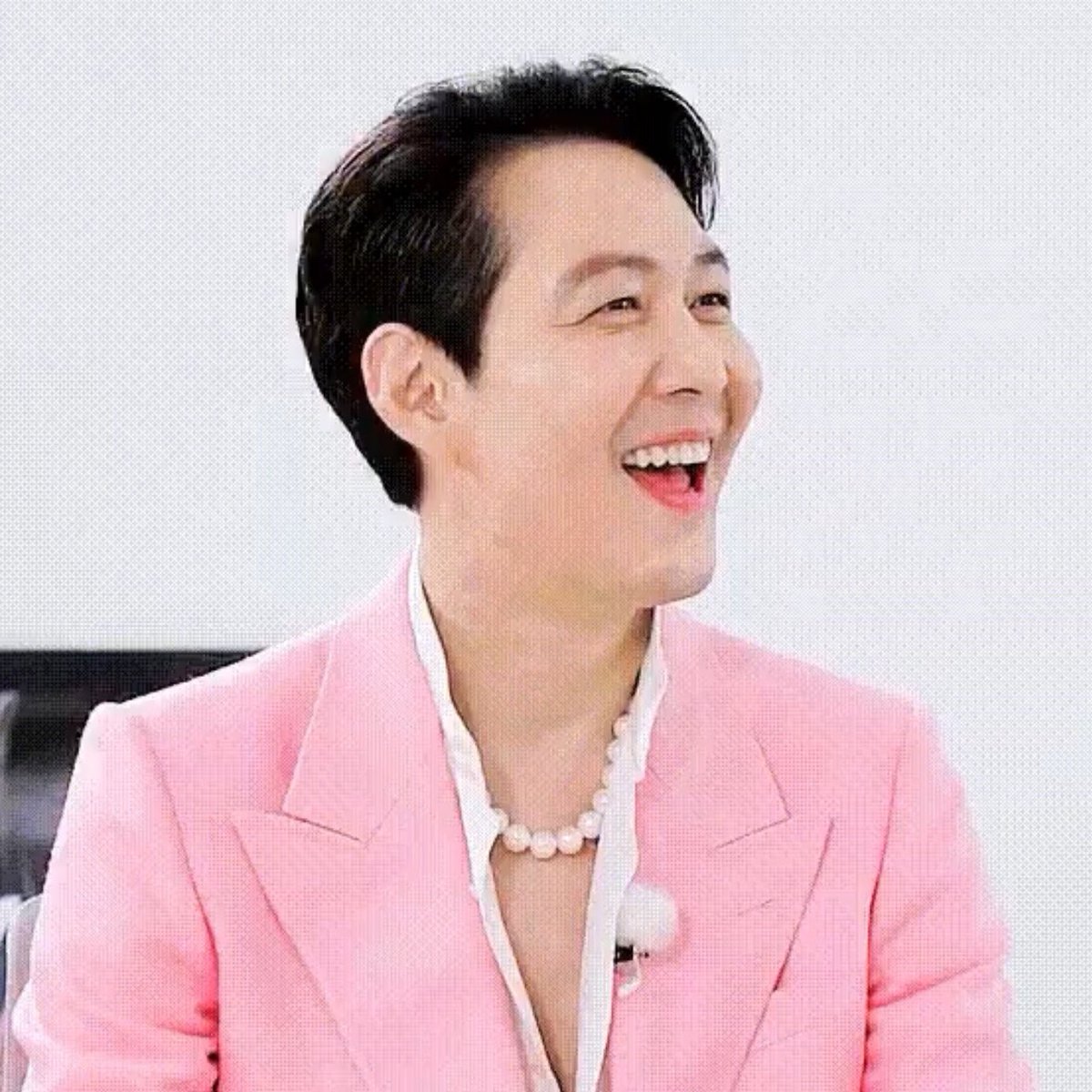 pinkcake2013's tweet photo. MEGA THREAD 🧵: Clearing up allegations of Lee Jung Jae: DUIs, Assaults, Homophobia + Outing and Others https://t.co/DtN2RUQyi1