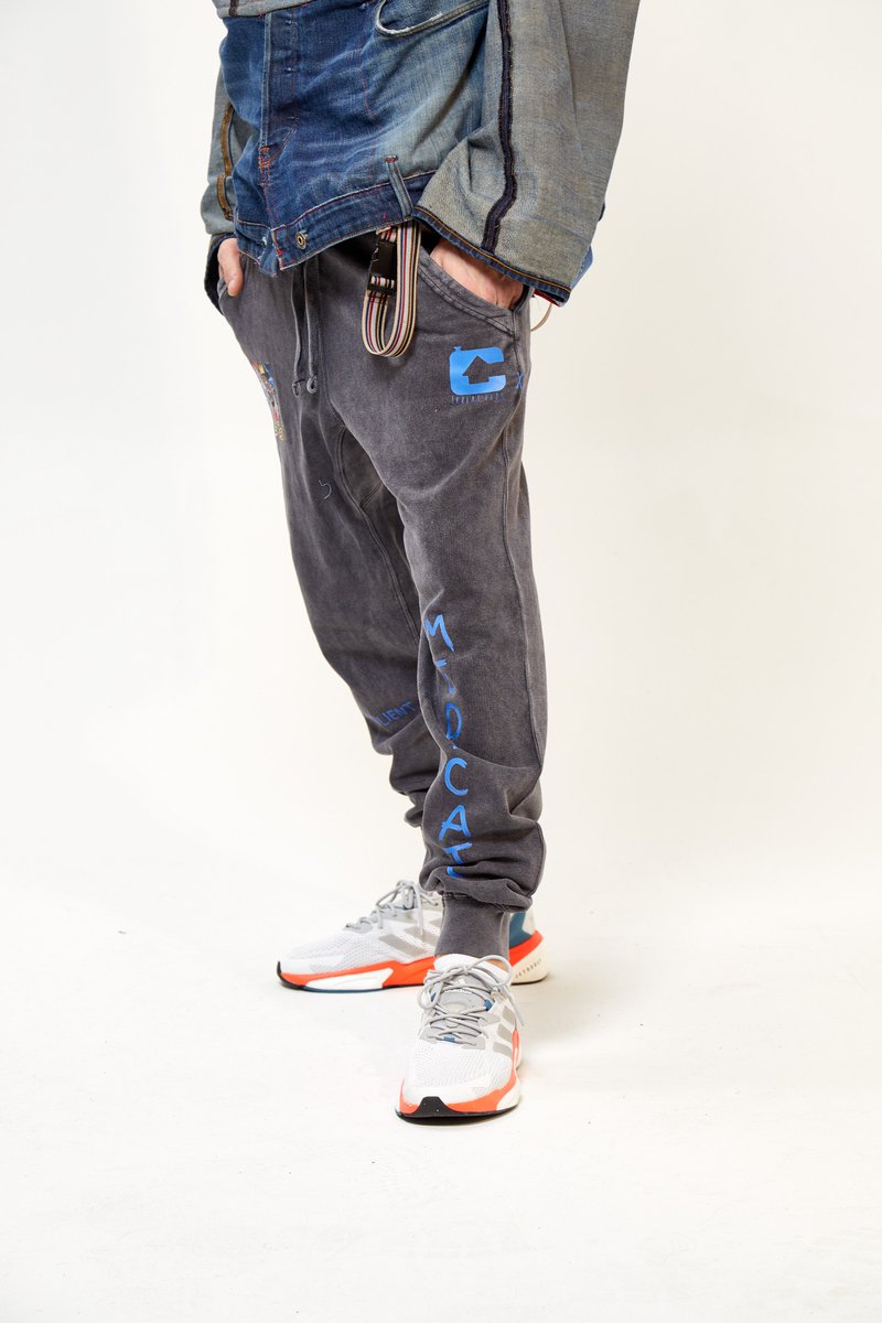 theART-Dept. tweet media