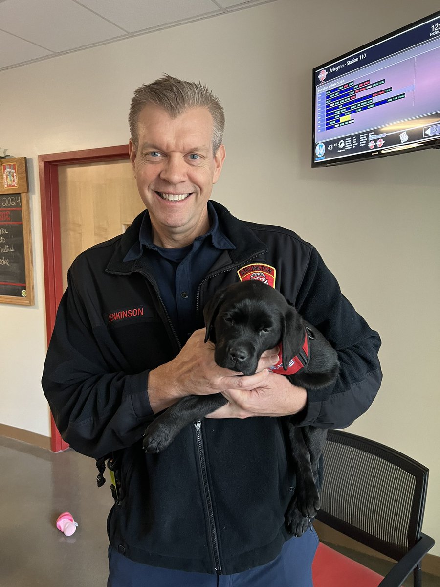 Arlington Fire & EMS tweet media