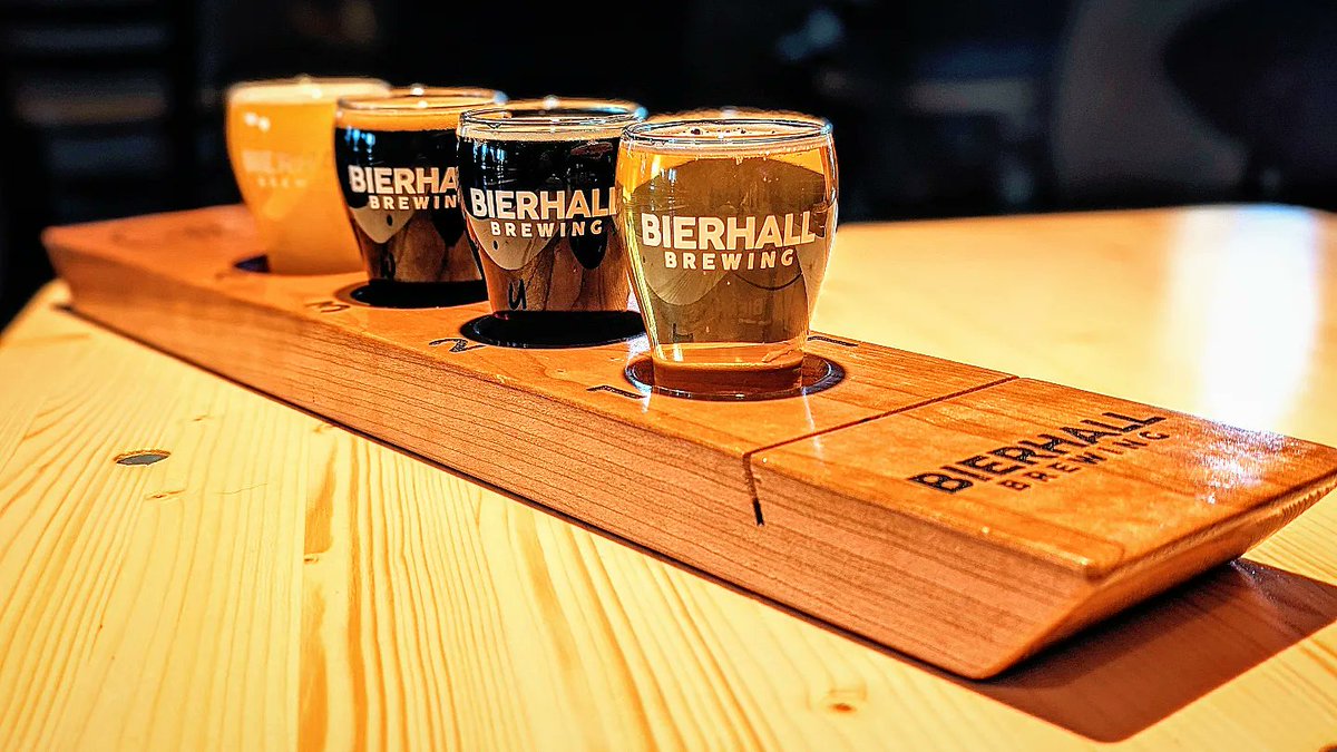 beer_tapped's tweet photo. Hey You ๐
Let's BHBF!
Brewery: @bier_hall
Brew Birth: Lancaster, PA
Serving Style: Draft ๐ #taster #beerflight (L ๐R) #beertasting
#BeerTapped: Pink Moon, Vanilla Cloud, Night Moves, Das Pils
๐๐๐
https://t.co/YrSkdTev57 https://t.co/MJOOEksaxM